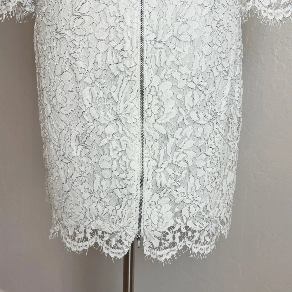 ✖️SOLD✖️•ADRIANNA PAPELL•White Formal Lace-Overlay Sheath Dress w/Metallic Sheen - Picture 9 of 15